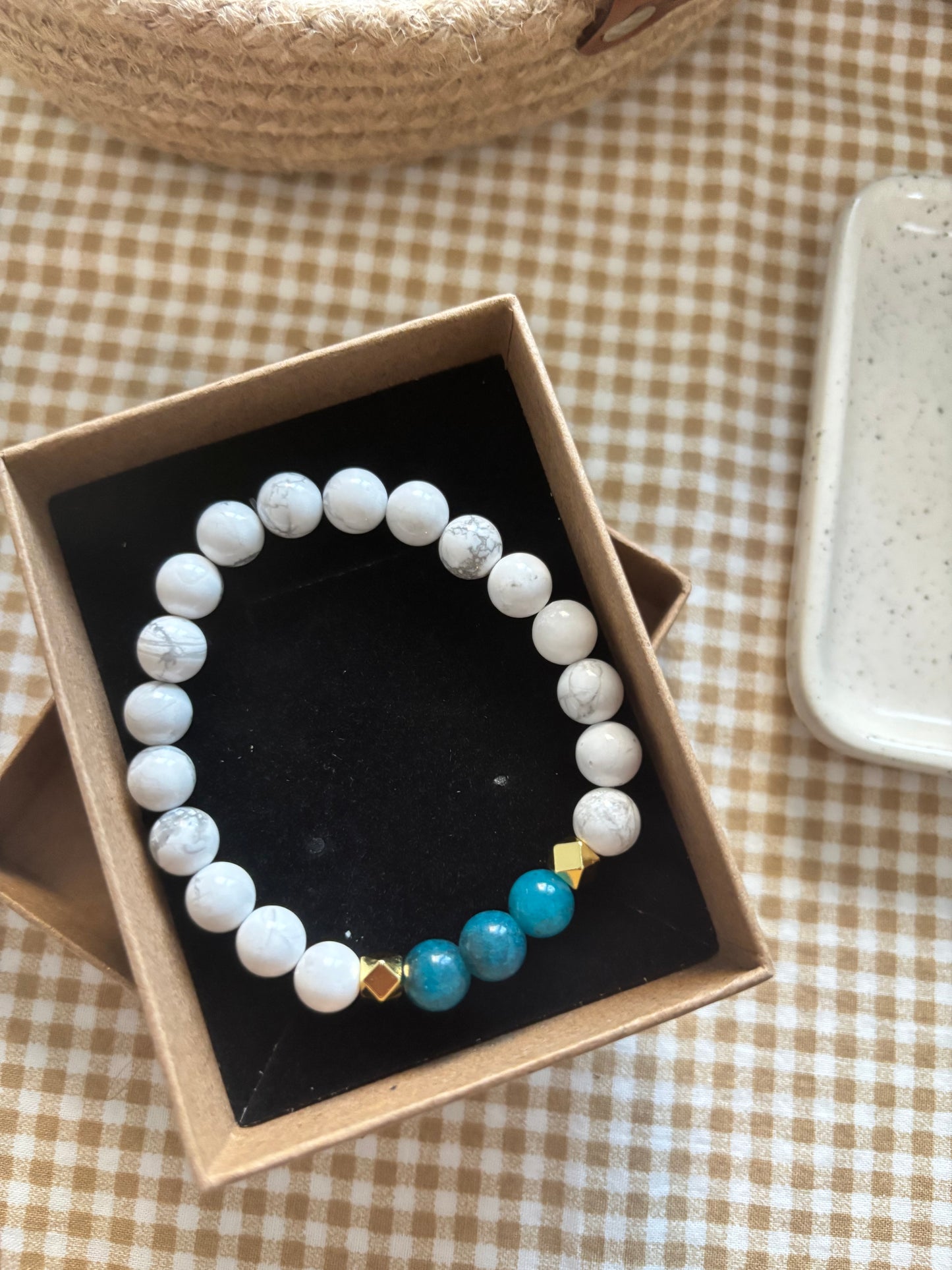Bracelet Paix Intérieure – Howlite & Apatite Bleue