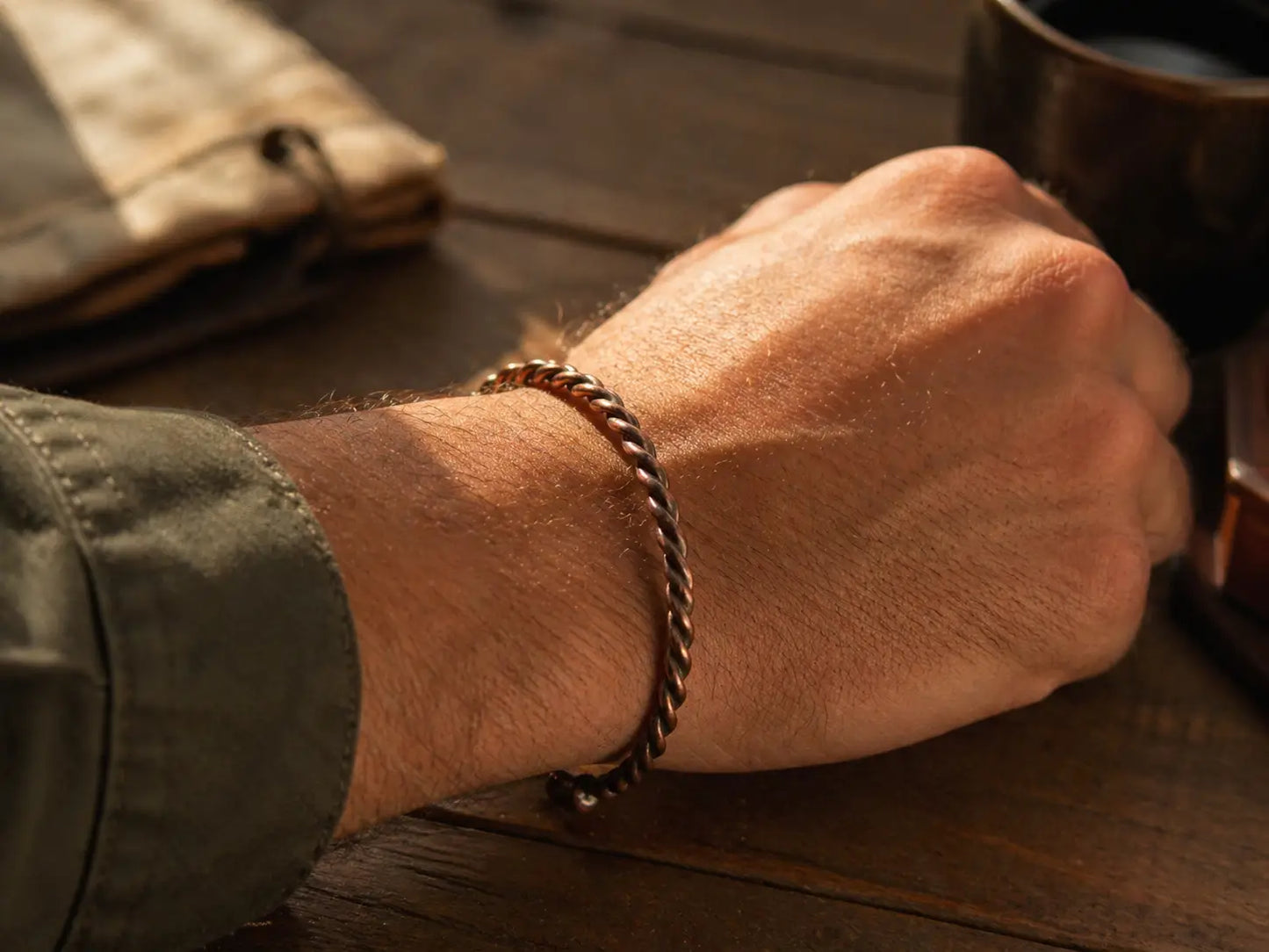 Bracelet Cuivre Rouge Torsadé Élégant